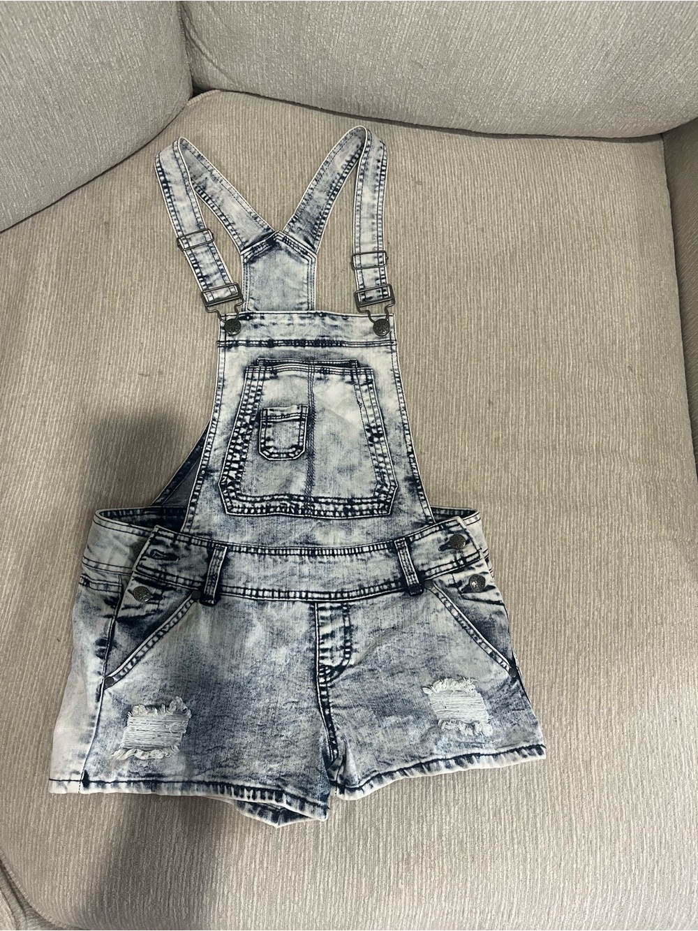 Rue21 Acid Wash Denim Short Overalls - Blue and White